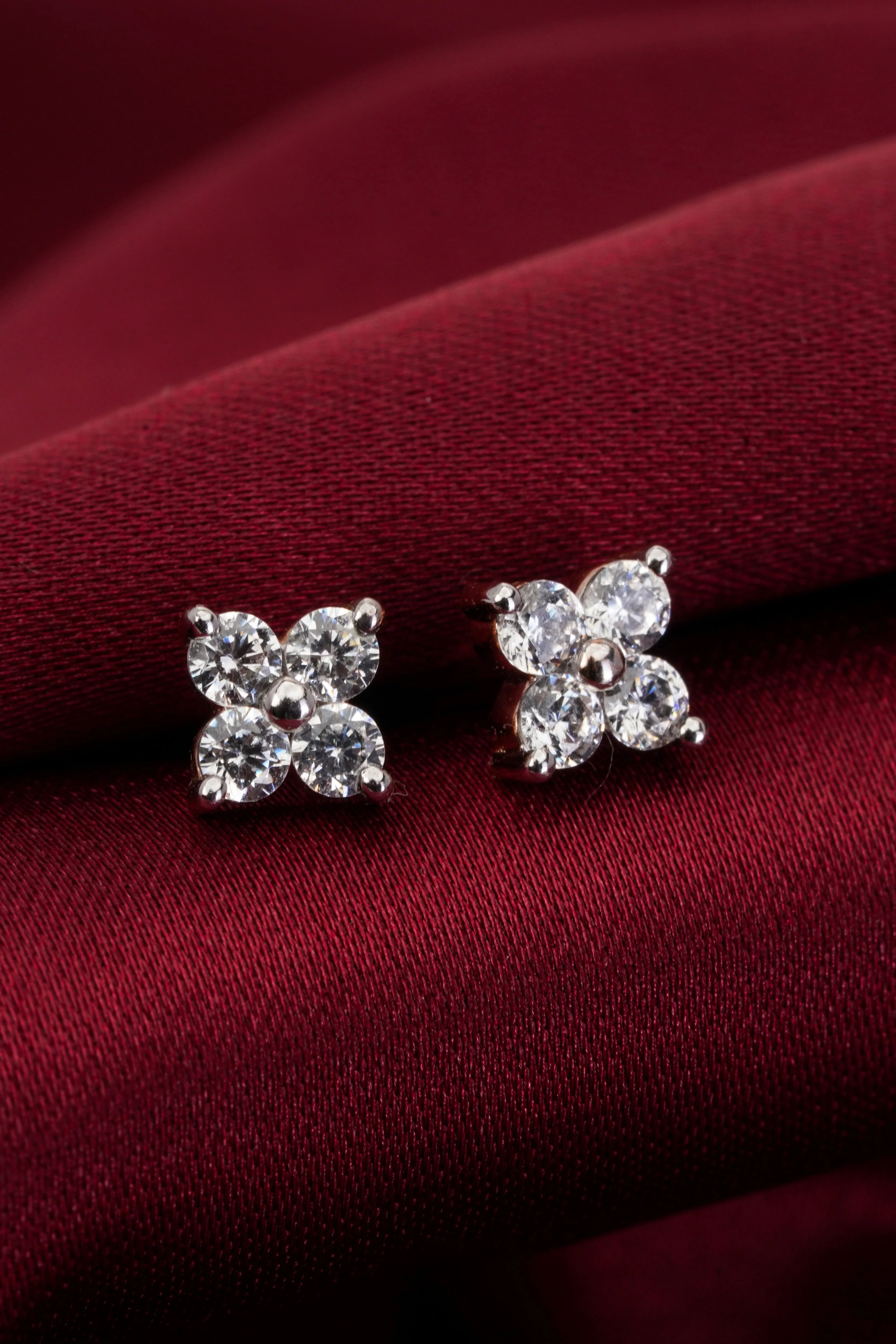 Classic Clover Studs - Image 3