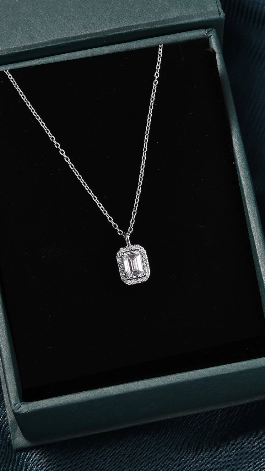 Coralina Halo Emerald Solitaire Pendant - Image 4