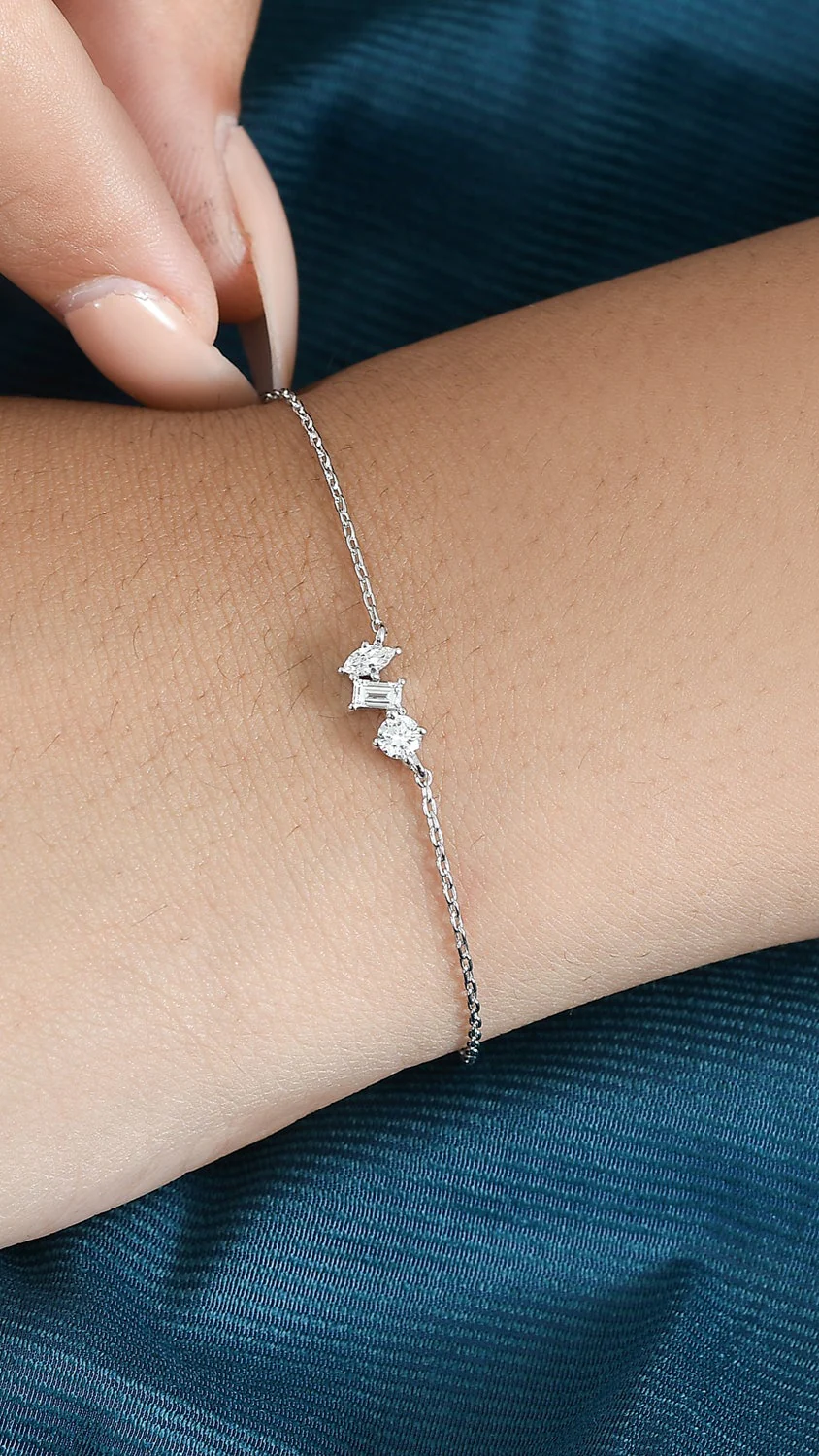 Valencia Three Stone Bracelet - Image 5