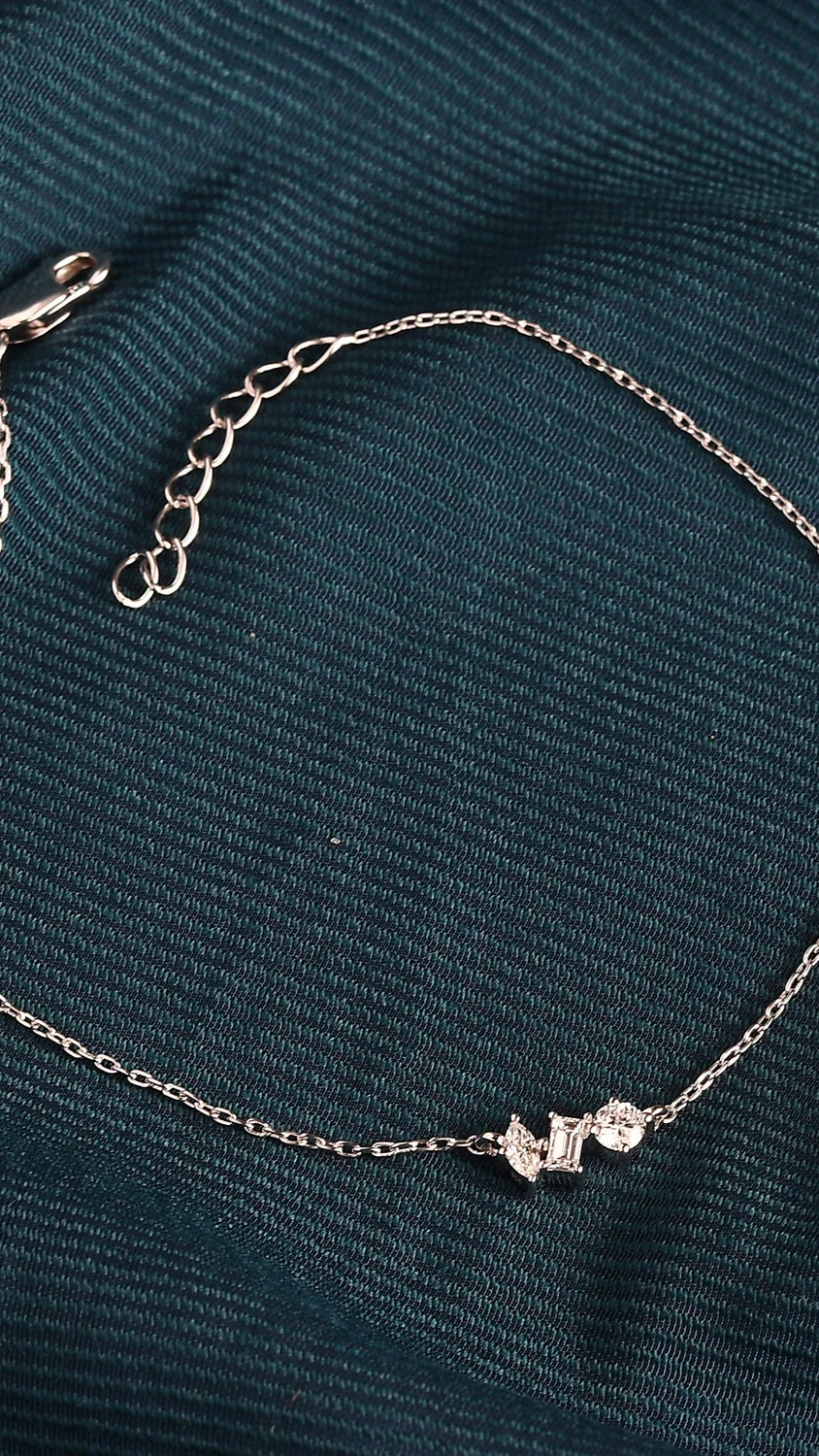 Valencia Three Stone Bracelet - Image 6